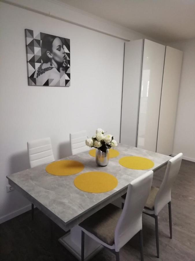 埃格尔Salvus Apartman公寓 外观 照片